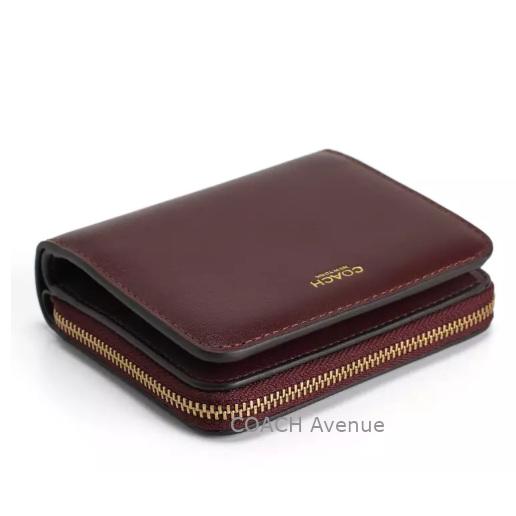 新品★コーチDFS限定　「ニューヨークより愛をこめて」折りたたみ財布 COACH（コーチ） 新作セール 二つ折り財布 ミニ財布 カードケース