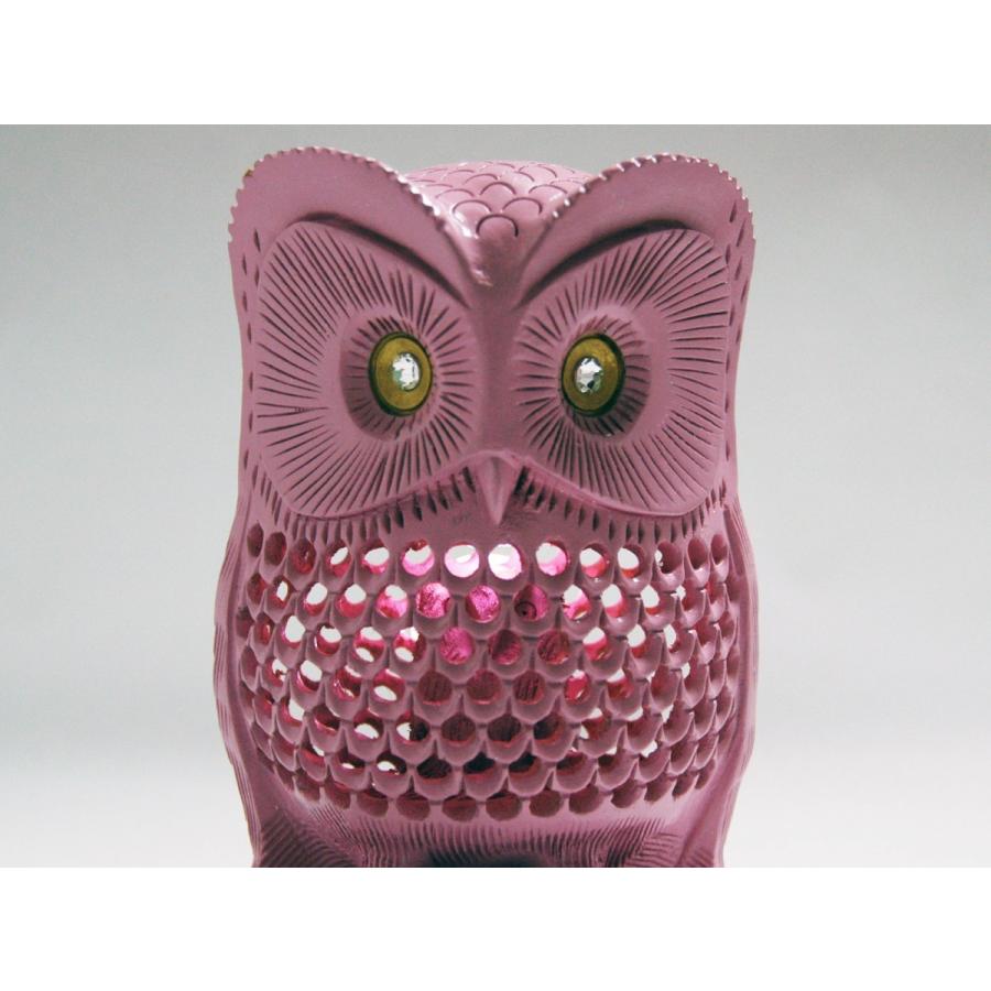 二重透かし彫り　フクロウ　置物 銀色 フクロウ 置物 二重透かし彫り 彫刻 縁起物 | 世界の縁起物