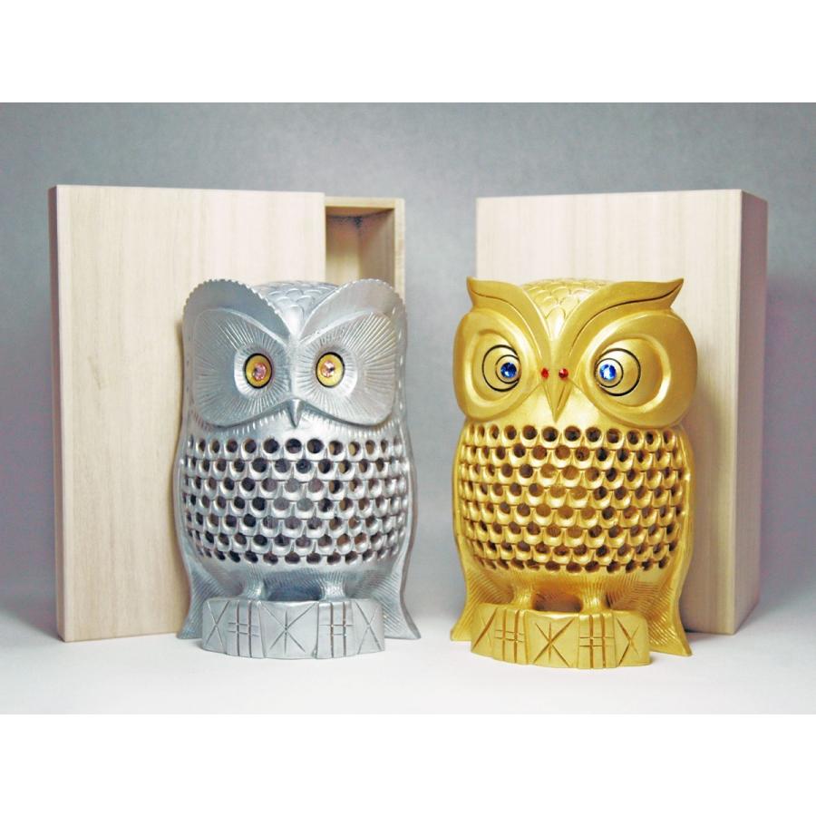 金 銀のフクロウ 金運を呼ぶ鳥 風水 15cm 二重透かし彫り お腹の中にもふくろう 一木彫 置物 桐箱入り Fdc9510wk コッキーyahoo 店 通販 Yahoo ショッピング