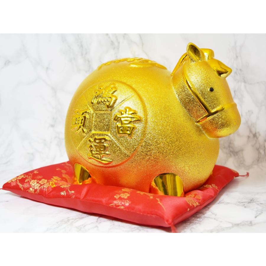 黄金の馬 2026年 干支 午年 置物置物 貯金箱 招財 金運 仕事運 赤
