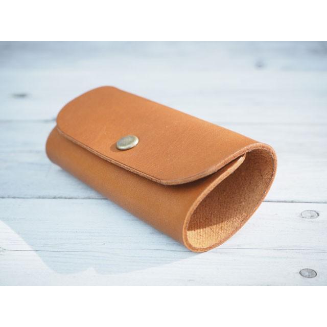 キーケース レディース メンズ 革 使うほどに味わい深まる 日本製オイルヌメ革 キャメル系ブラウン ちょっとしたプレゼントにお勧めです | 