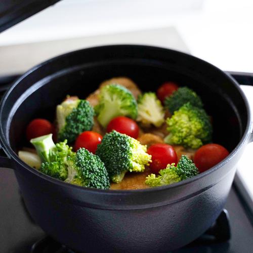 ストウブ staub ピコ ココット ラウンド 22cm 黒 40509-305 日本