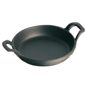 ストウブ staub ラウンド スタッカブルディッシュ 16cm 黒 40509-553