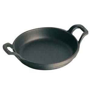ストウブ staub ラウンド スタッカブルディッシュ 20cm 黒 40509-558 日本正規品業務用