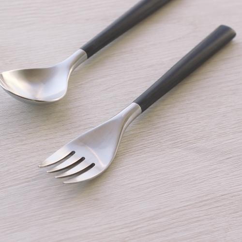 柳宗理 フォーク ４本刃 黒柄 ５本セット 新品未使用 ポスト投函 柳宗理 デザートフォーク 4本刃 全長19cm 黒柄 ステンレス