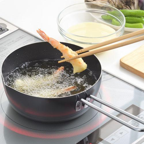 調理器具 NAKANAKA ヨシカワ C-Style シースタイル 鉄製いため鍋 18cm SJ3919 : cocoatta