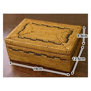 アジアン雑貨 アタのカゴ 未使用品 アタで編まれたフタ付き小物