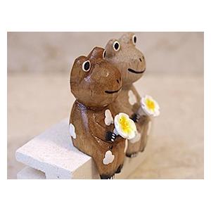 木彫りのカエルS カップル 置物 オブジェ 玄関 縁起物 おしゃれ