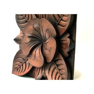 木彫りのレリーフ(プルメリア) 玄関 リビング 壁 飾り おしゃれ