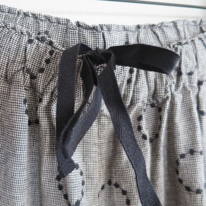 blue willow ブルーウィロー コットン リネン 平織 サークル刺繍