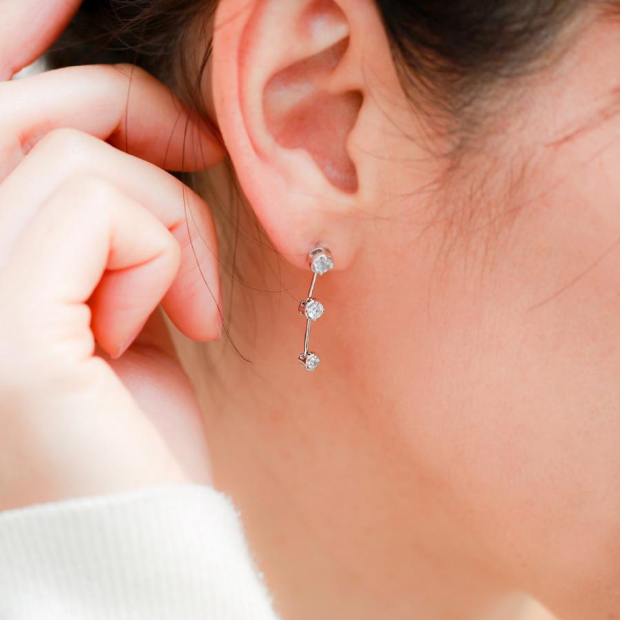 ピアス ダイヤモンド プラチナ 天然ダイヤモンド 金属アレルギー 品質保証書 日本製 おしゃれ プレゼント ギフト クリスマス 卒業式 入学式の画像