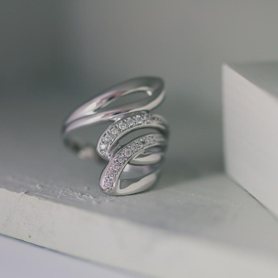 指輪 ダイヤモンド リング レディース シンプル シルバー 925 天然ダイヤモンド ファッションリング 日本製 おしゃれ プレゼント ギフト クリスマス 卒業式の画像