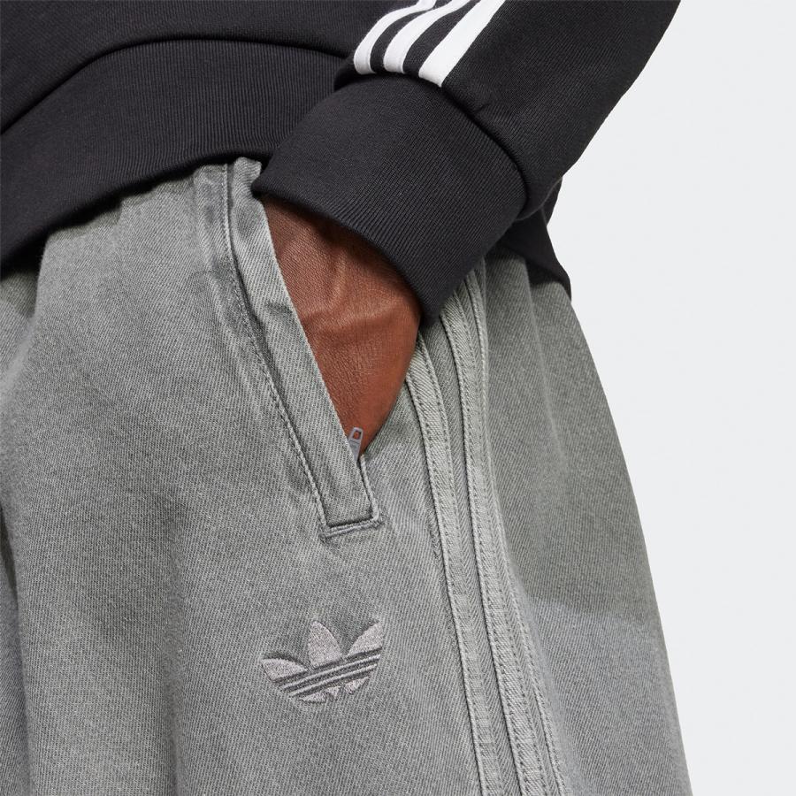 新品Ｓ】アディダス　アディカラールーズトラックパンツデニム　グレーadidas adidas Originals アディダス アディカラー ルーズ トラック