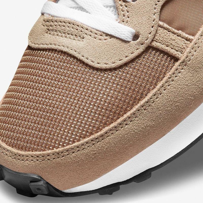 NIKE（ナイキ） チャレンジャー OG NIKE CW7645-200 メンズ スニーカー