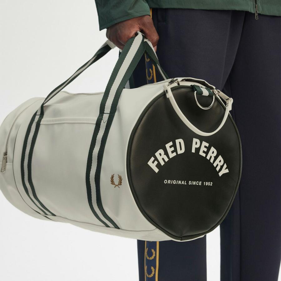 FRED PERRY 2way ドラムバッグ ボストン 大容量　ネイビー×グレー FRED PERRY（フレッドペリー） クラシック バレル バッグ L7255