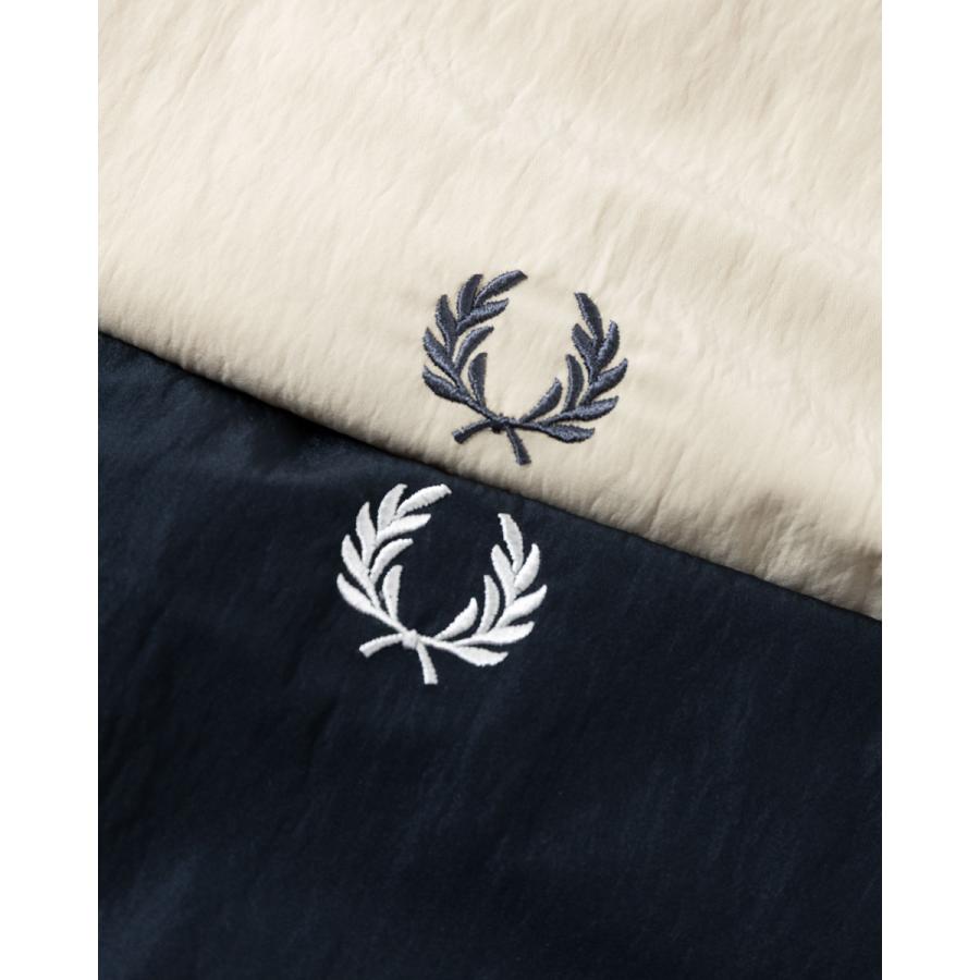 FRED PERRY ハリントンジャケット スイングトップ ロゴ刺繍入り　月桂樹 FRED PERRY（フレッドペリー） クリンクル ハリントン ジャケット