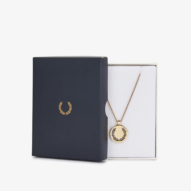 FRED PERRY（フレッドペリー） 【10%OFF】英国製 ローレルリース