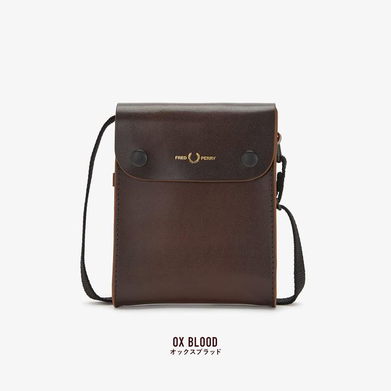 FRED PERRY フレッドペリー バーニッシュド レザー ポーチ FRED PERRY フレッドペリー バーニッシュド レザー ポーチ