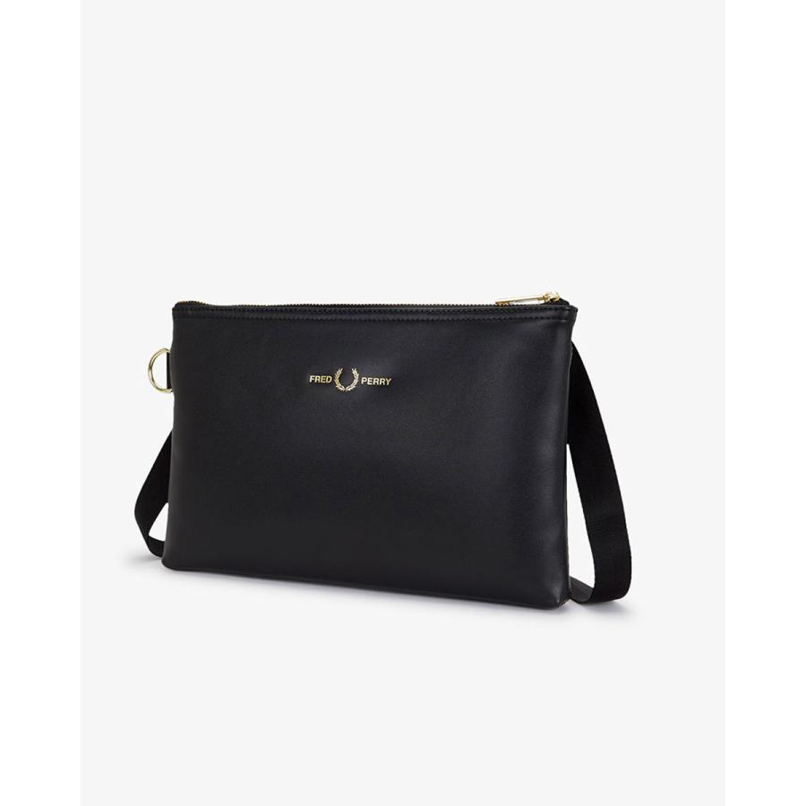 FRED PERRY（フレッドペリー） スムースレザー サコッシュ L2801