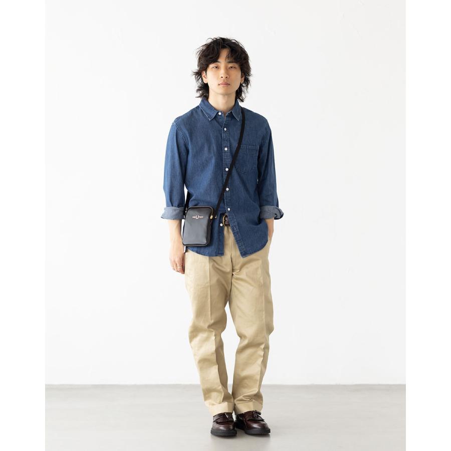 FRED PERRY（フレッドペリー） スムースレザー スモール サイド バッグ