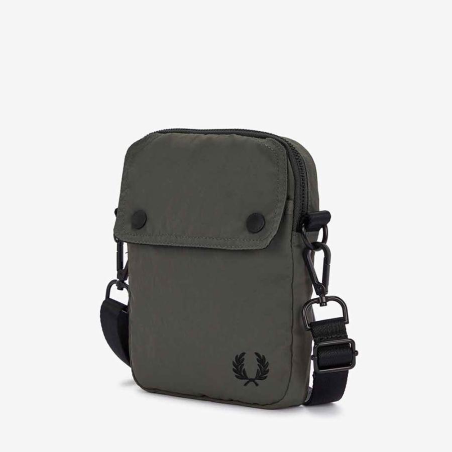 FRED PERRY テクスチャーナイロンバックパック FRED PERRY テクスチャーナイロンバックパック - メルカリ