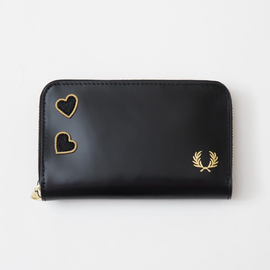 FRED PERRY（フレッドペリー） エイミー・ワインハウス レザー