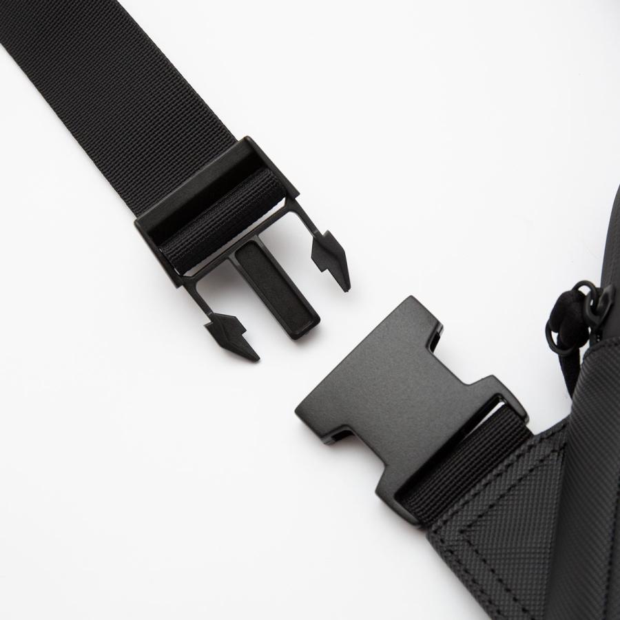 LACOSTE（ラコステ） LCST ジップ スマホバッグ NH4149LV メンズ