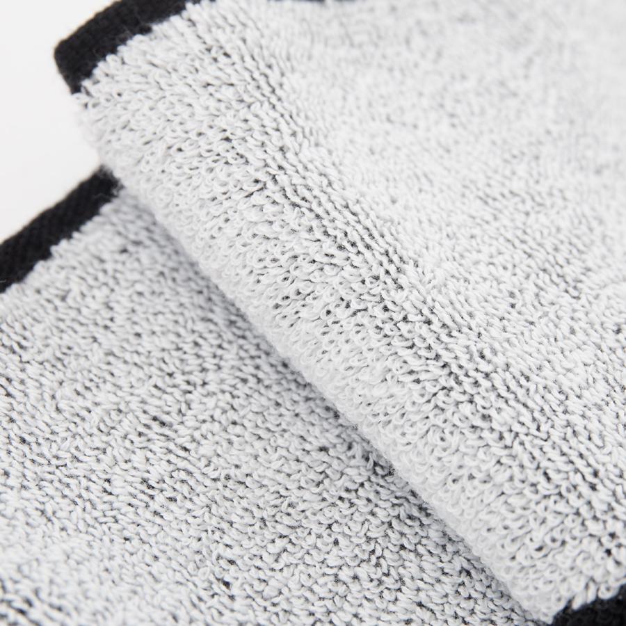 【非売品】LACOSTE　タオル付きゴルフボールギフトとメッシュ巾着袋のセット LACOSTE（ラコステ） ゴルフ フェイスタオル カラビナ付き LACOSTE