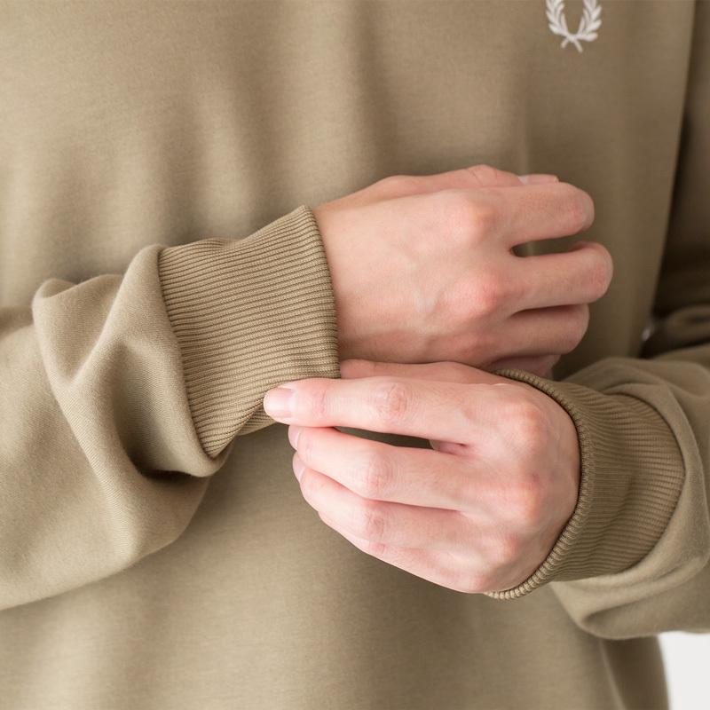 FRED PERRY（フレッドペリー） コンシールド テープ スウェット シャツ