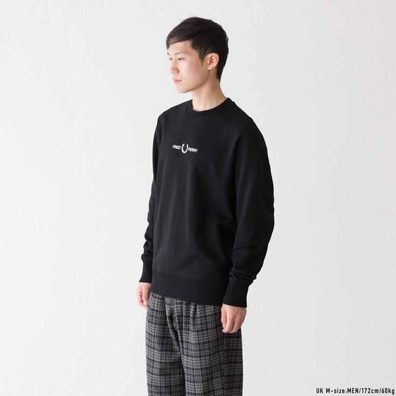 FRED PERRY エンブロイデット スウェット M2644 表記サイズM ブラック FRED PERRY エンブロイデット スウェット M2644 表記サイズM ブラック