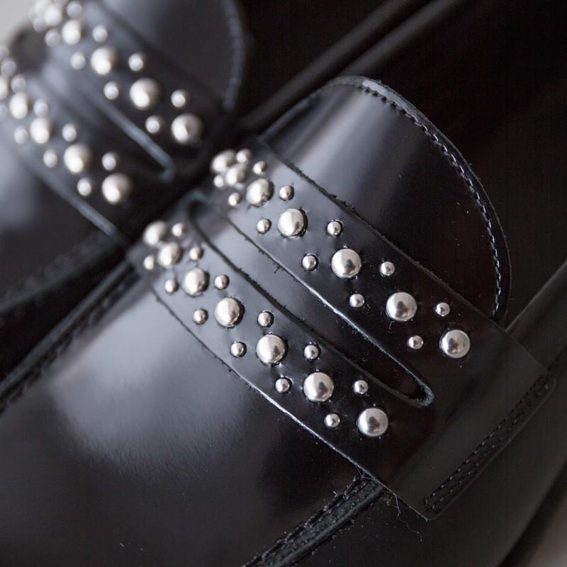 マリオントゥッフェ スタッズ ローファー MT182LT31032 : ココチヤ