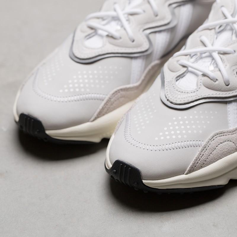 アディダスオリジナルス オーズウィーゴ OZWEEGO メンズモデル