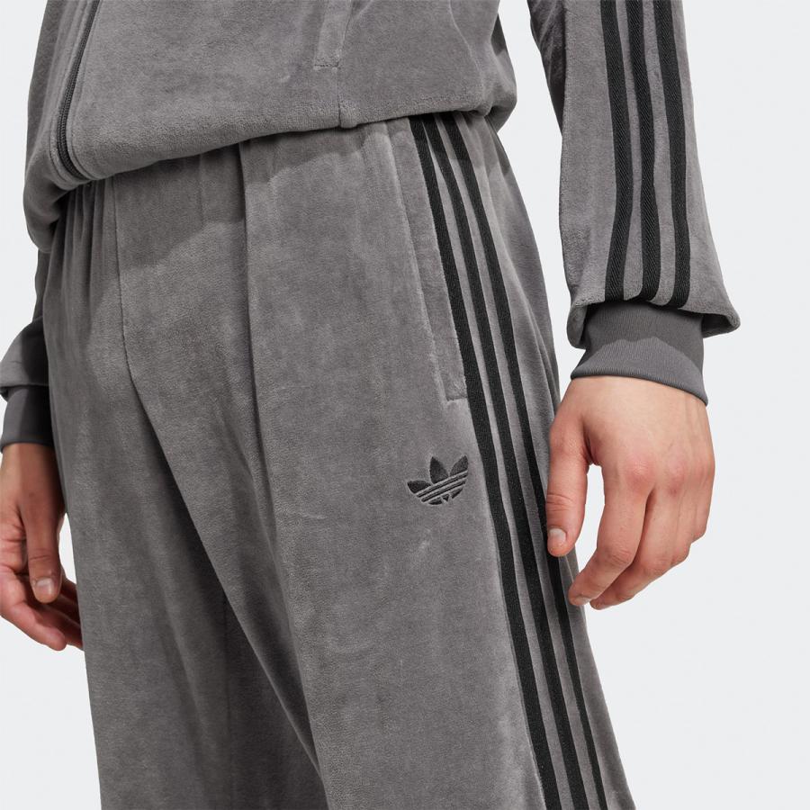 adidas Originals アディダス ベロア スーパースター SST アディカラー