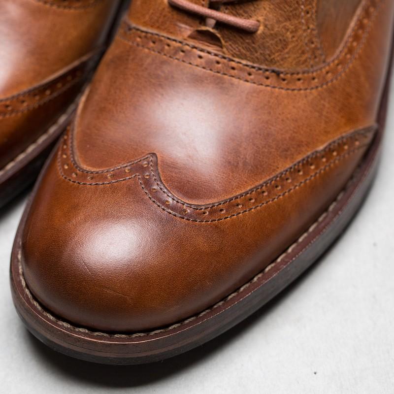 ウルヴァリン 1000マイル・ウェスレー・ウィングチップ・チャッカ