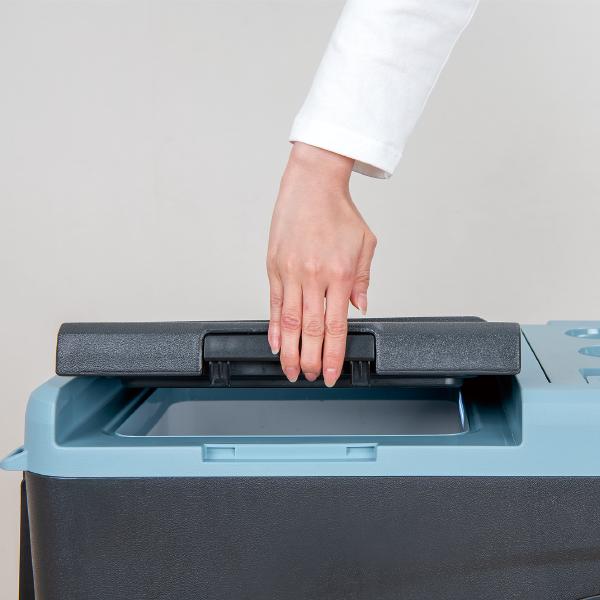 ポータブル冷凍冷蔵庫 防災家電 冷凍・冷蔵・保温 大容量バッテリー搭載 |  | 02