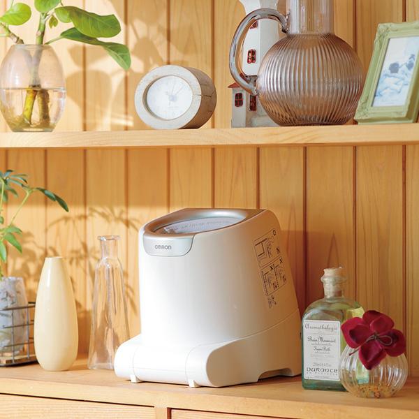 オムロン楽らく血圧計セット（講評レポート付き） 送料無料 スポットアーム 血圧手帳付き　オムロン　血圧計　管理医療機器　楽らく | オムロン | 04