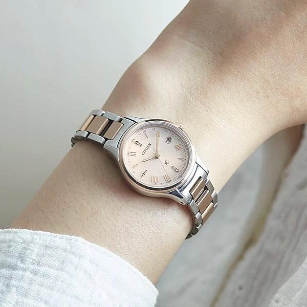 人気モデル　シチズン　クロスシー　ES9496-64W シチズン クロスシー ヒカリコレクション ES9496-64W レディース