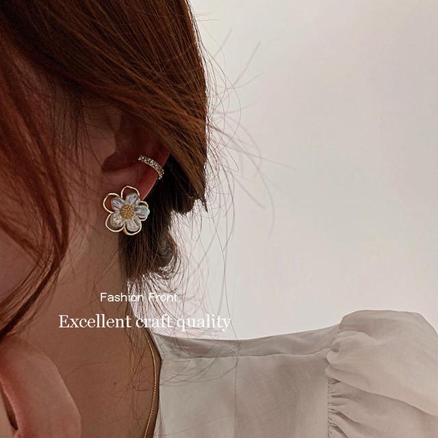 天然シェルフラワーピアス 韓国アクセサリー Coco Lucia Yahoo 店 通販 Yahoo ショッピング