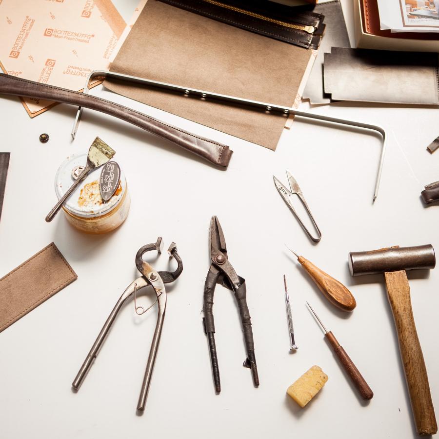 【ココマイスター】ブライドル・ロイヤルヒースロー アタッシュケース メンズ 革 日本製 ブランド ブライドルレザー | COCOMEISTER | 16