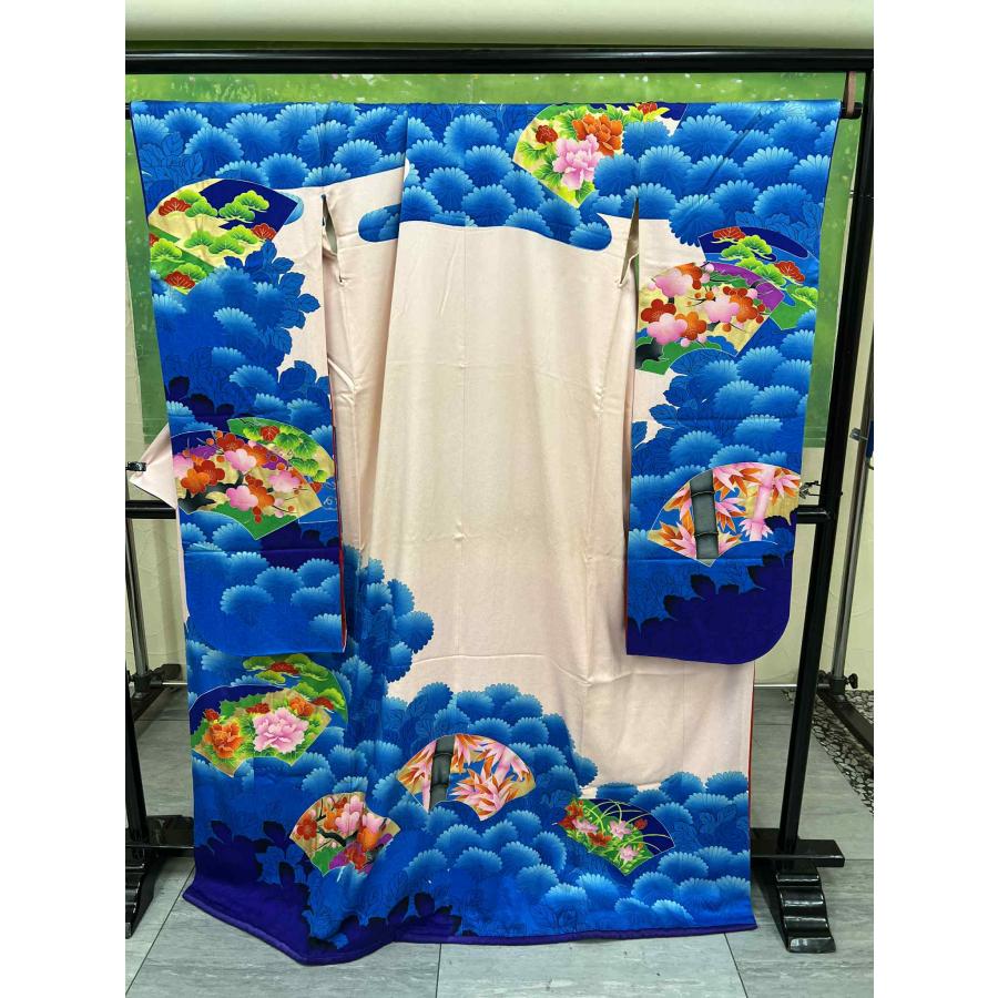 貸衣装処分品  大振袖　丸章　薄いピンク7鮮やか 本振袖 | 