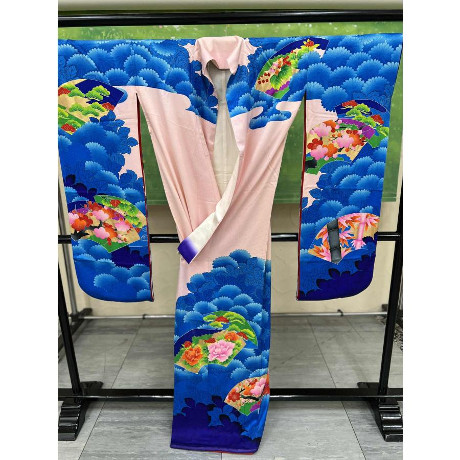 貸衣装処分品  大振袖　丸章　薄いピンク7鮮やか 本振袖 |  | 02
