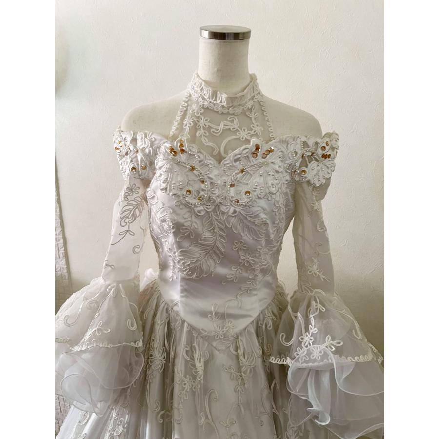 貸衣装処分品  ウエディングドレス ステファノリッチ　豪華　ベルスリープ　9T の商品画像