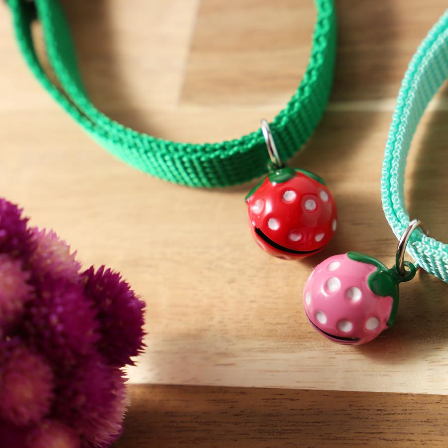 いちごちゃん首輪 いちご鈴付 猫ちゃん 首輪 安全 セーフティー 軽い