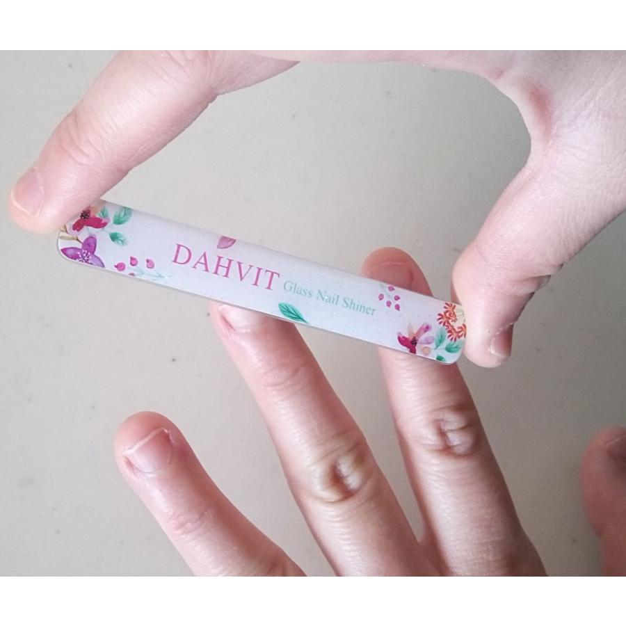 Dahvit 美爪 クリスタルネイルシャイナー ネイルケアスティック 爪磨き Wj 9007 Coconeo 通販 Yahoo ショッピング