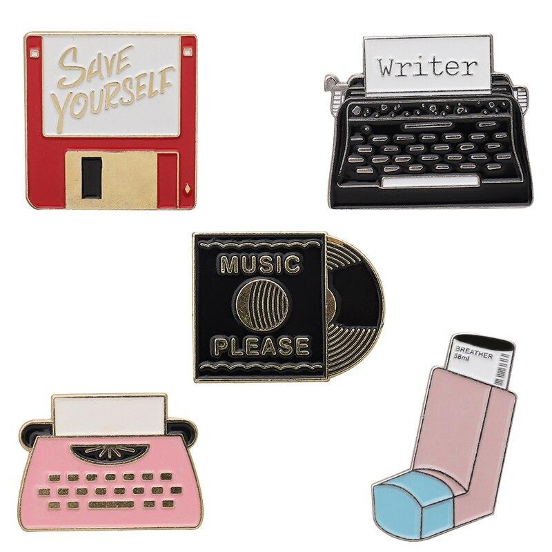 ピンバッジ フロッピーディスク、レコード、タイプライター、吸引器、アンティーク モチーフ メンズ レディース ブローチ  バッジ アクセサリー | 