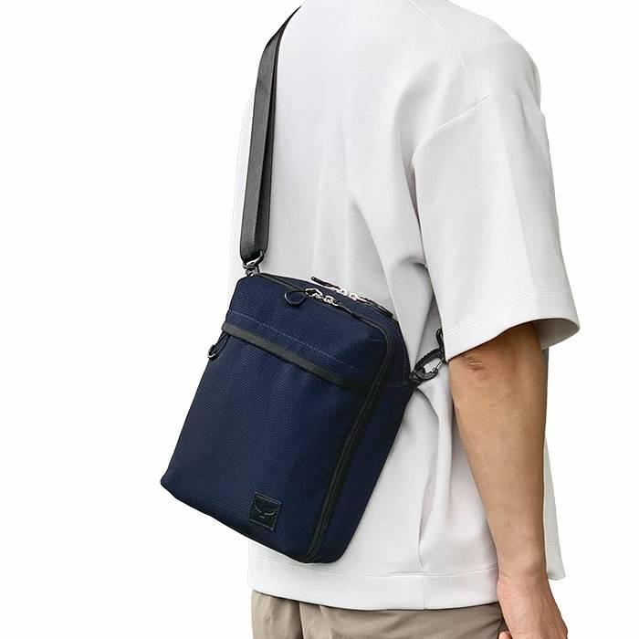 ショルダーバッグ メンズ 縦型 A5対応 軽量 約250g メッシュ スポーティー コンパクト 斜めがけ バッグ 黒 紺 Mobby's モビーズ ギフト、プレゼント |  | 01