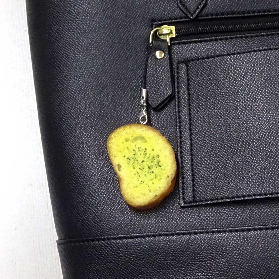 食品サンプル 食べちゃいそうな ラスク (ガーリックバター シュガーバター)  キーホルダー ストラップ |  | 06