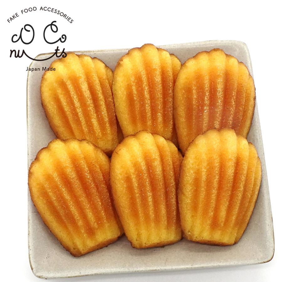食品サンプル 食べちゃいそうな マドレーヌ マグネット |  | 05