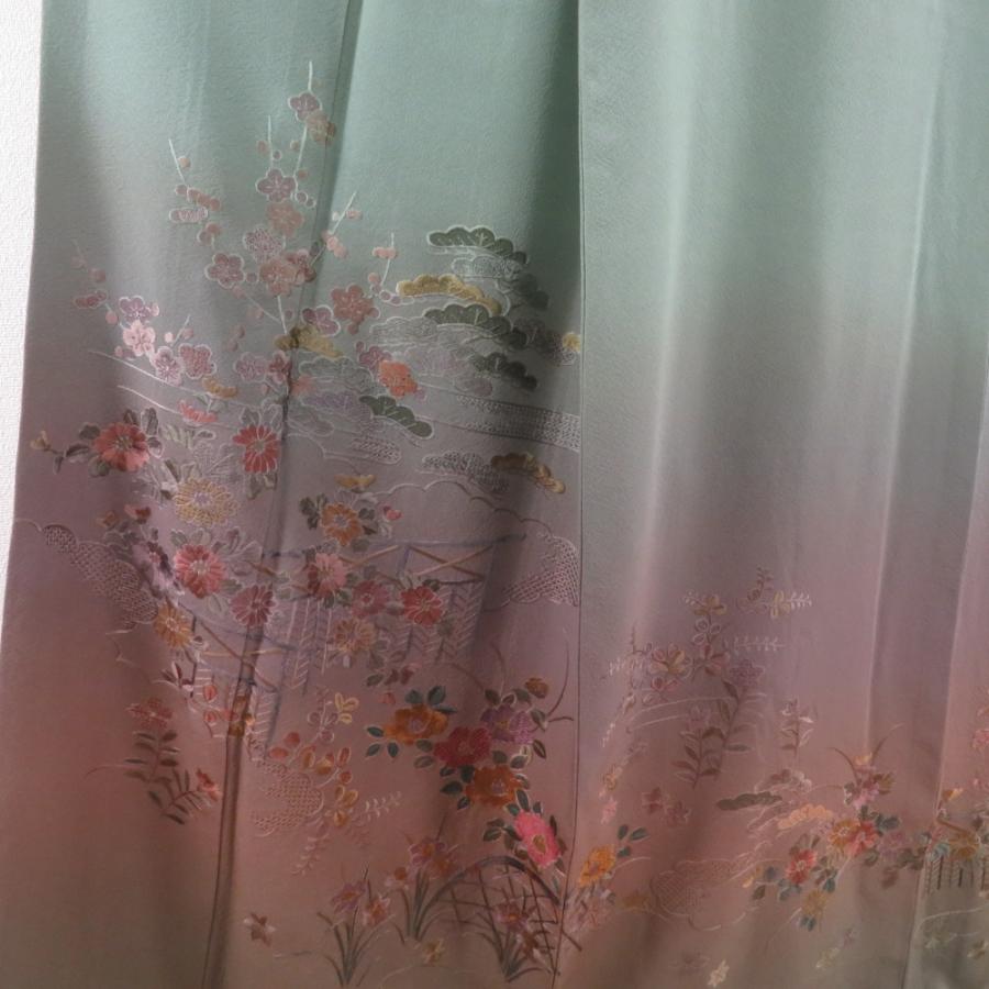 訪問着 刺繍 ぼかしに花文様 緑色 茶色 袷 広衿 正絹 一つ紋 五三桐文 仕立て上がり着物 身丈156cm |  | 01