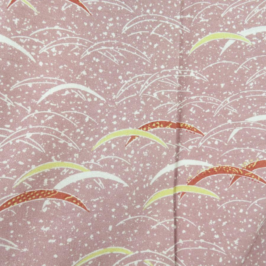 付下げ小紋 たたきに芝草文様 袷 広衿 桃色 正絹 仕立て上がり 紋なし カジュアル着物 身丈154cm |  | 02